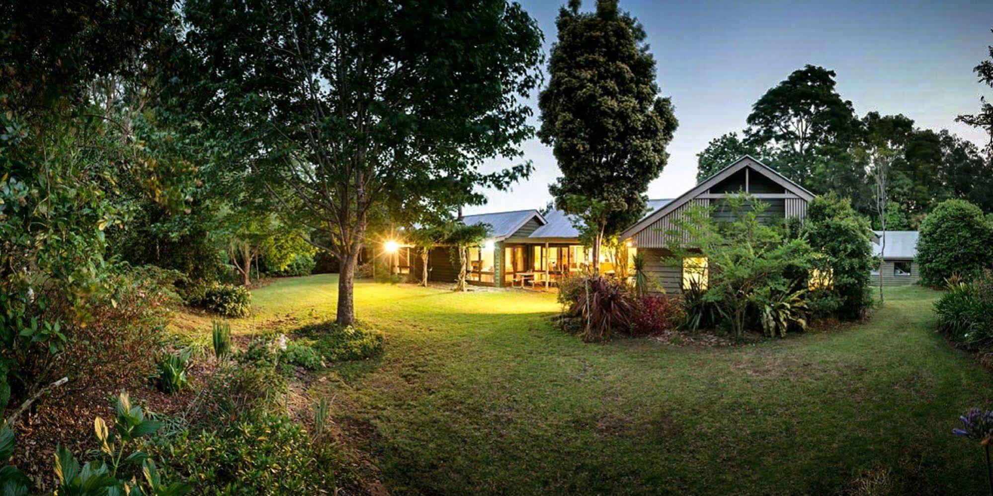 Villa Mt Glorious Getaways Mount Glorious Esterno foto